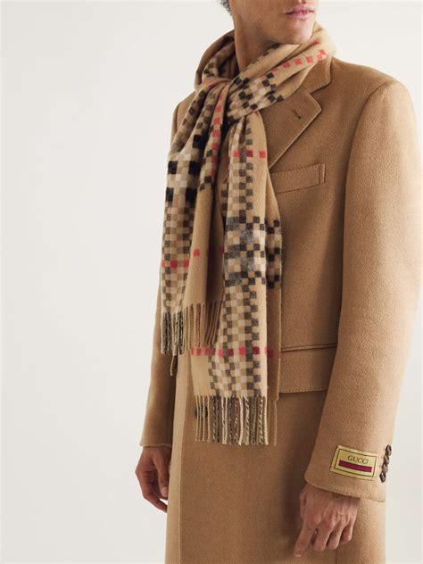 mens burberry scarf style|burberry scarf men's outlet.